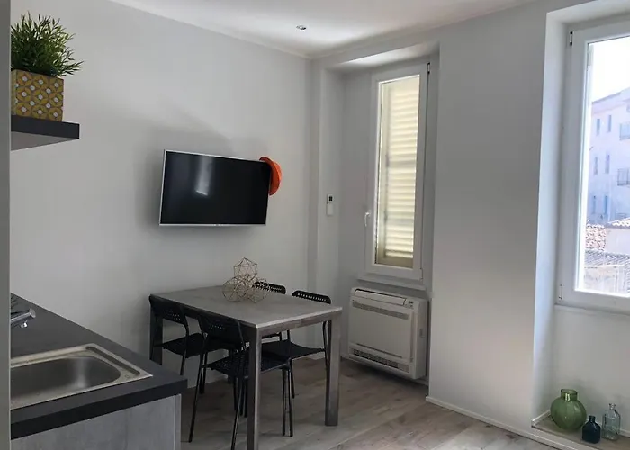 Apartament Steba 2 *